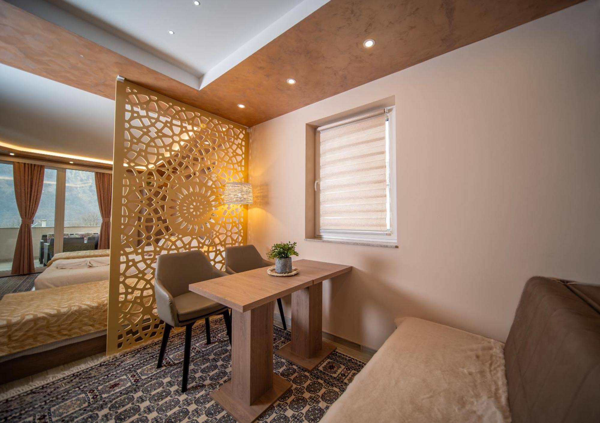 Sm Exclusive Apartments Visoko Eksteriør bilde