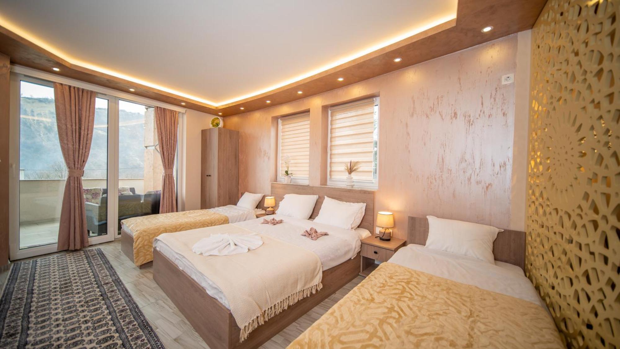 Sm Exclusive Apartments Visoko Eksteriør bilde